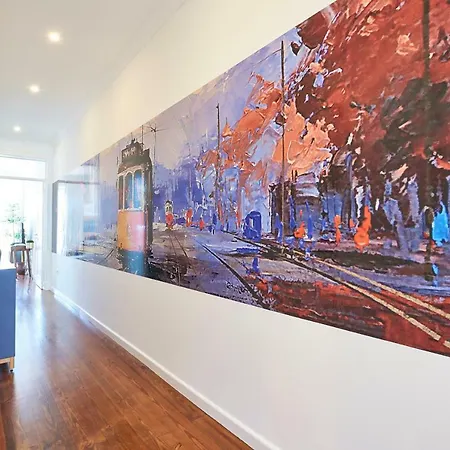 Elegant Santana Lisbon