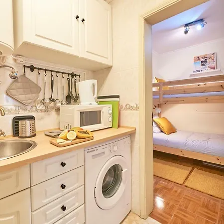 Elegant Santana * Lisbon