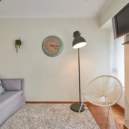 Elegant Santana * Lisbon